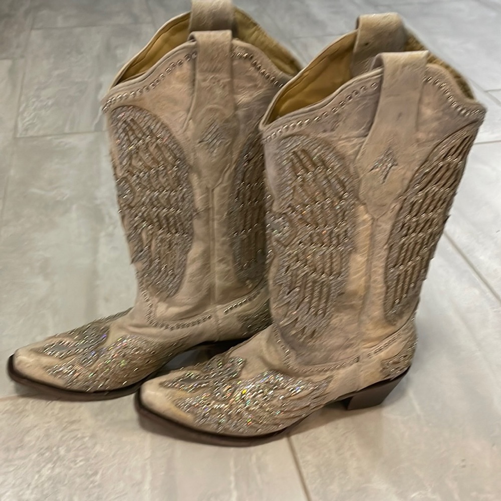 Cowgirl boots - size 7 medium